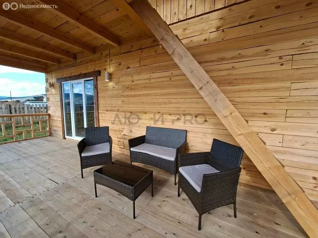 Дом в село Эрхирик, Заводская улица, 31 (210 м) - Фото 1