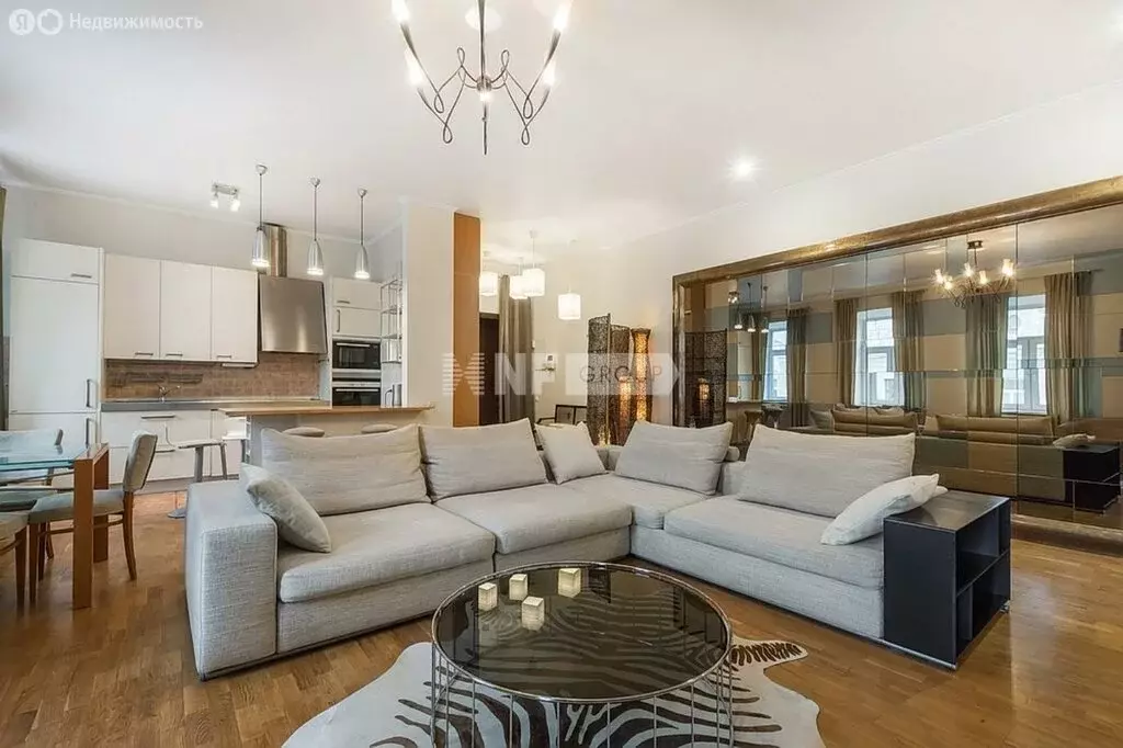 3-комнатная квартира: Москва, улица Петровка, 28с1 (120.4 м) - Фото 1