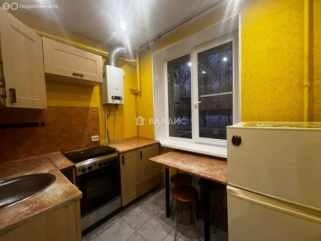 3-комнатная квартира: Санкт-Петербург, проспект Юрия Гагарина, 49 (55 ... - Фото 2