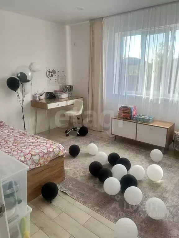 Дом в Крым, Черноморское пгт ул. Персиковая (169 м) - Фото 1