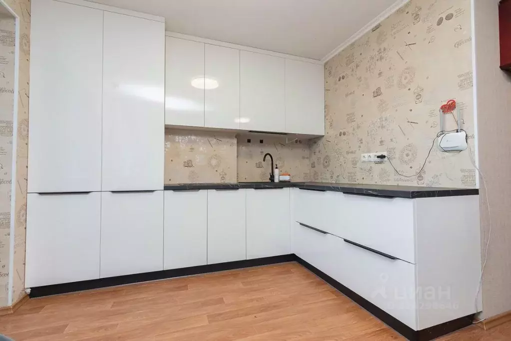 2-к кв. Омская область, Омский район, с. Троицкое, Ясная Поляна мкр ... - Фото 1