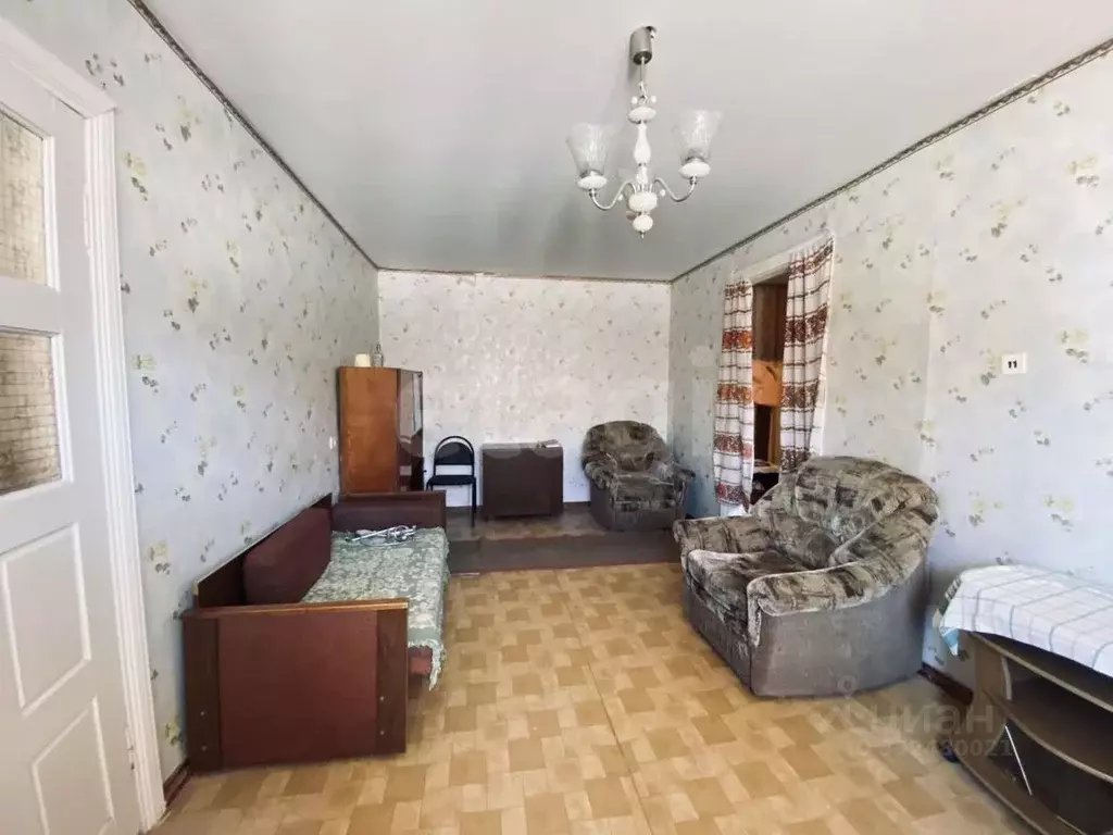 2-к кв. Псковская область, Печоры Заводская ул., 3б (43.8 м) - Фото 1