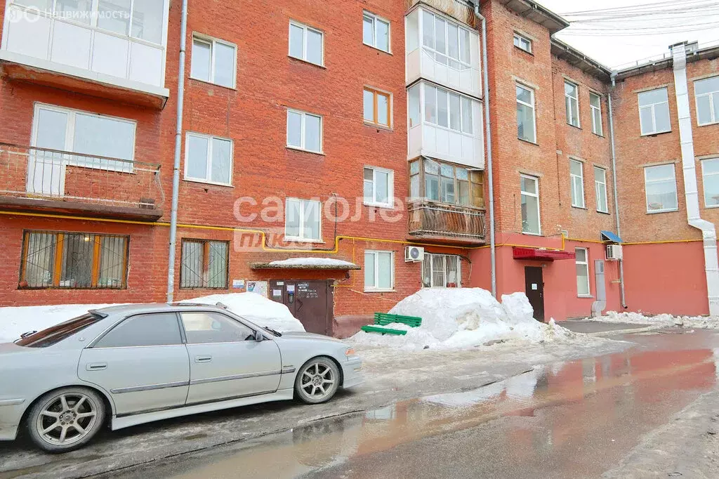 3-комнатная квартира: Кемерово, Красноармейская улица, 124А (53.8 м) - Фото 1