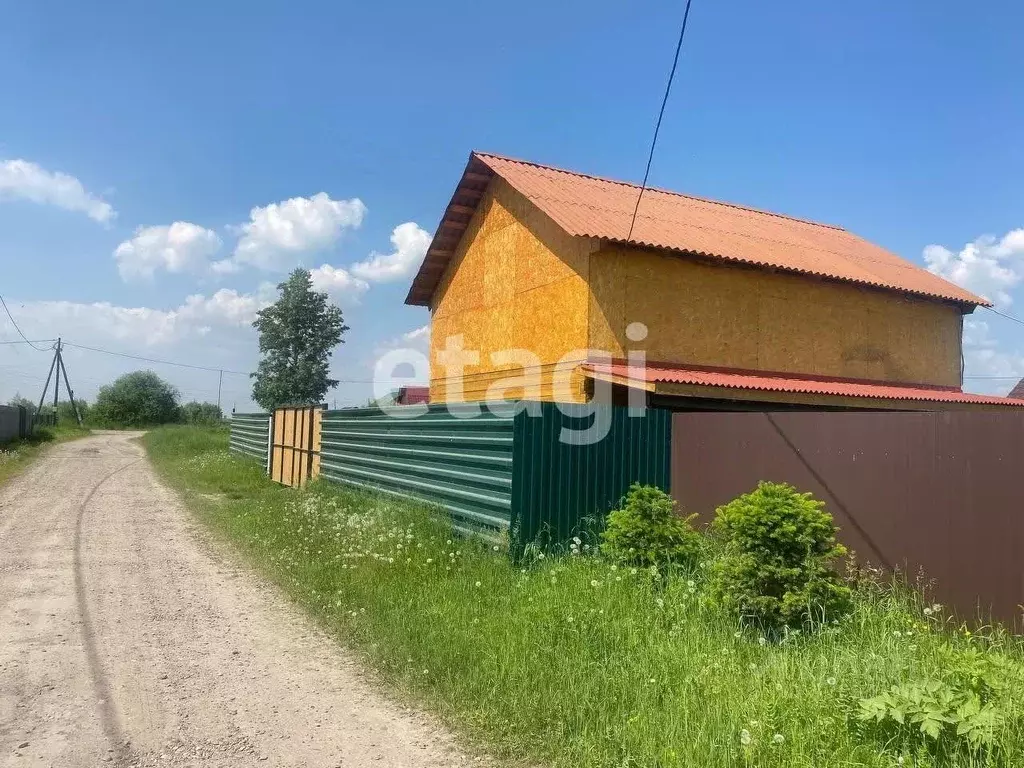 Дом в Красноярский край, Сосновоборский муниципальный округ, с. ... - Фото 1