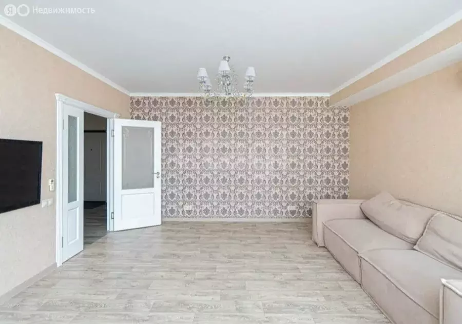 2-комнатная квартира: Севастополь, Античный проспект, 26 (70 м) - Фото 1