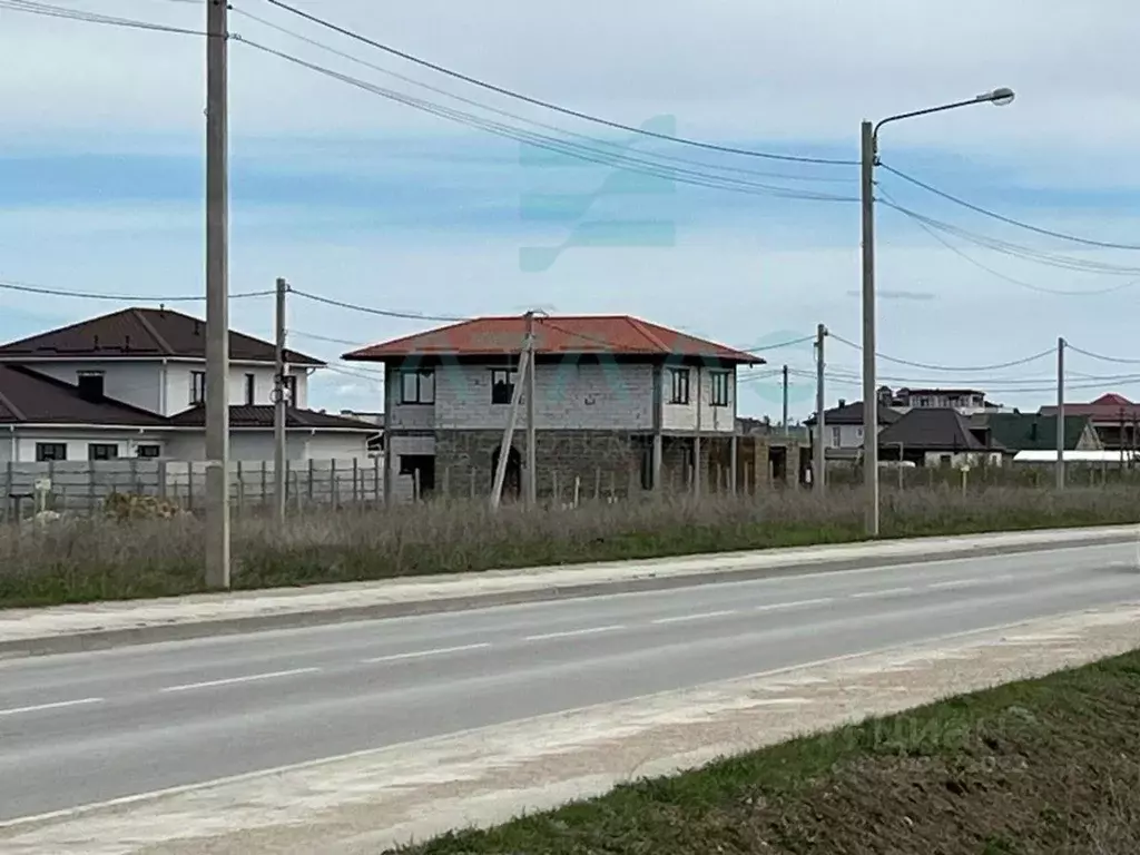 Участок в Крым, Симферопольский район, Трудовское с/пос, пос. Айкаван ... - Фото 0