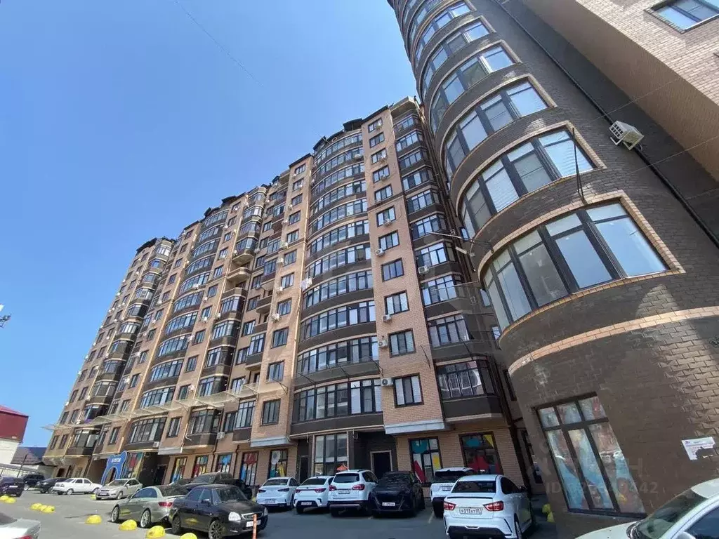 2-к кв. Дагестан, Махачкала ул. Устарбекова, 6 (106.5 м) - Фото 1
