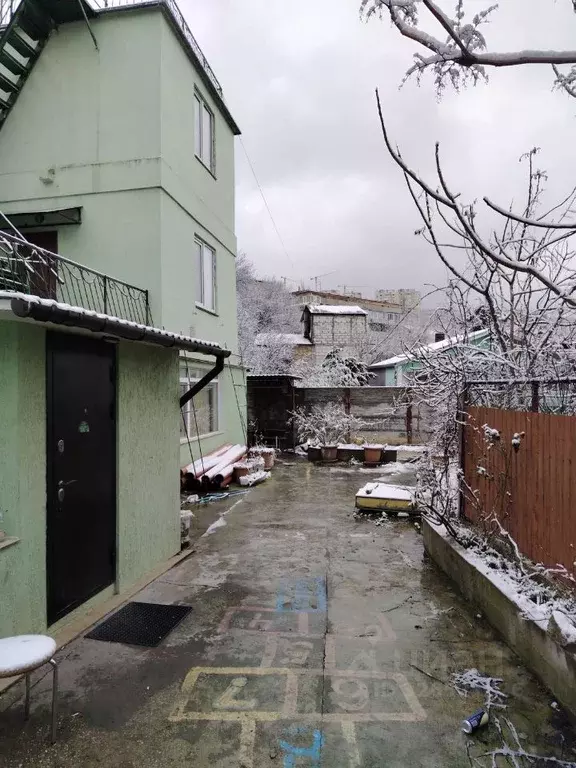 Дом в Крым, Ялта пер. Достоевского, 14А (100 м) - Фото 1