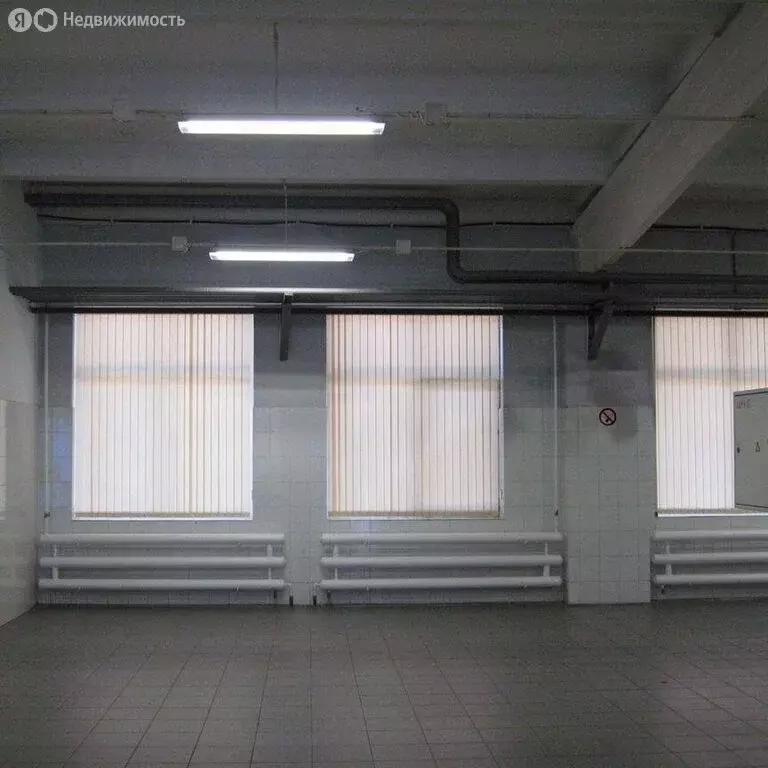 Склад (374 м) - Фото 1