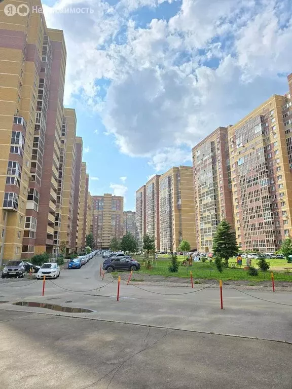 3-комнатная квартира: Казань, Крутая улица, 2 (78 м) - Фото 0