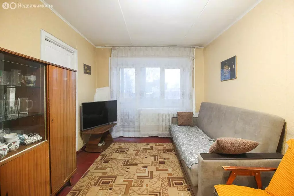 3-комнатная квартира: Барнаул, Молодёжная улица, 6 (42.2 м) - Фото 2