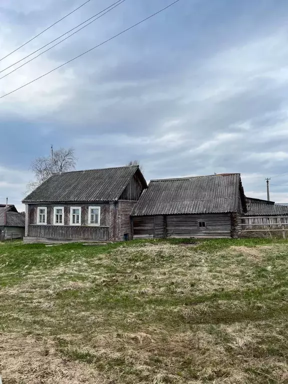 Дом в Новгородская область, Валдайский район, Костковское с/пос, д. ... - Фото 0