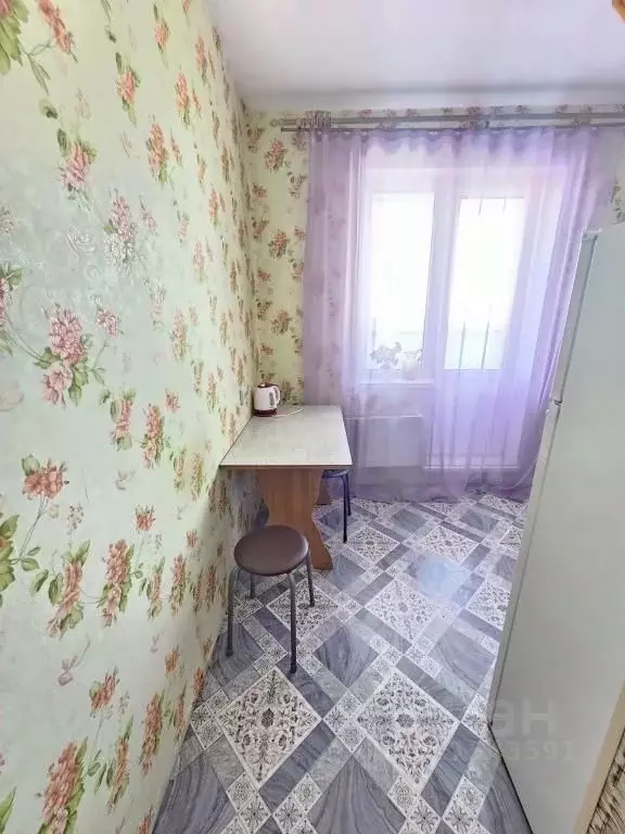 1-к кв. Курганская область, Курган Заозерный жилрайон, 4-й мкр, 10 ... - Фото 2
