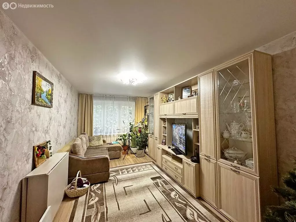 3-комнатная квартира: посёлок Васькино, 30 (60 м) - Фото 1