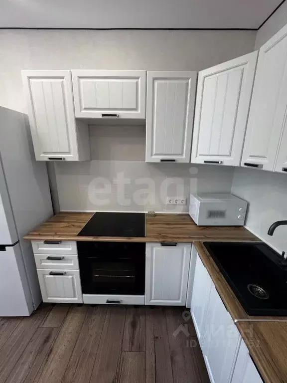 1-к кв. Тюменская область, Тюмень ул. Андрея Приказнова, 7 (36.7 м) - Фото 1