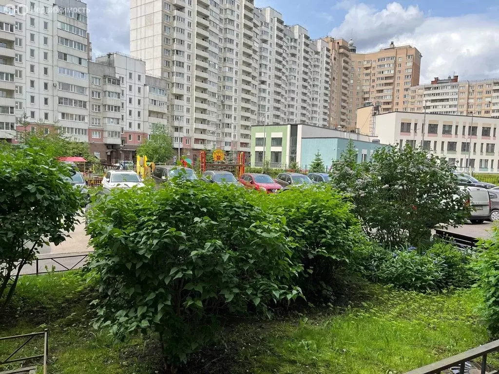 3-комнатная квартира: Санкт-Петербург, Пулковское шоссе, 26к7 (76.4 м) - Фото 0