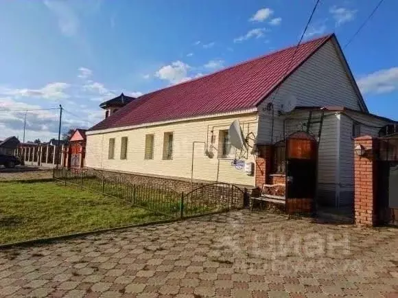Дом в Калужская область, Медынь ул. Володарского, 75 (130 м) - Фото 0