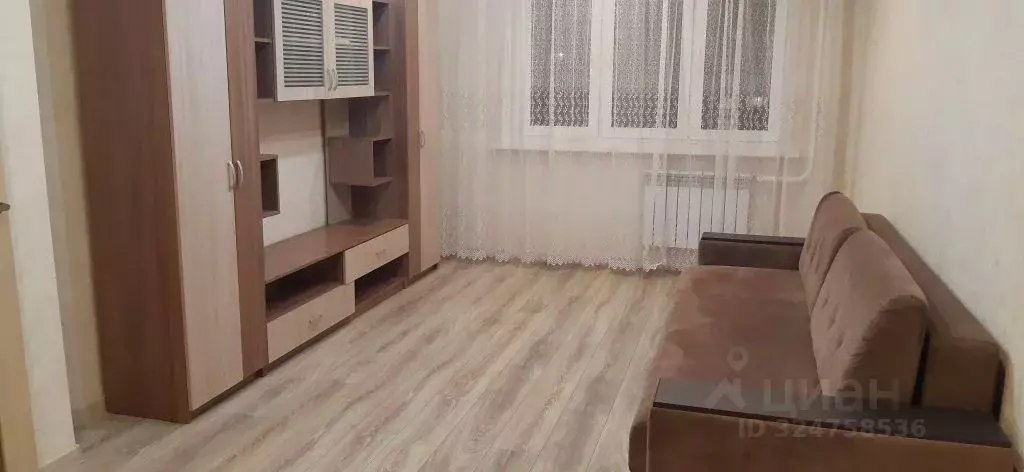 1-к кв. Брянская область, Брянск ул. Горбатова, 41 (42.0 м) - Фото 1