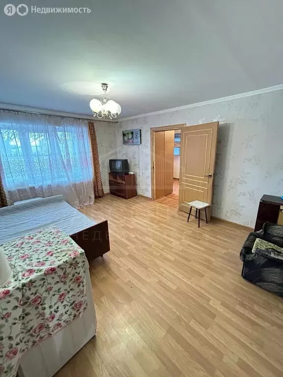 3-комнатная квартира: Александров, Октябрьская улица, 8 (57.8 м) - Фото 0