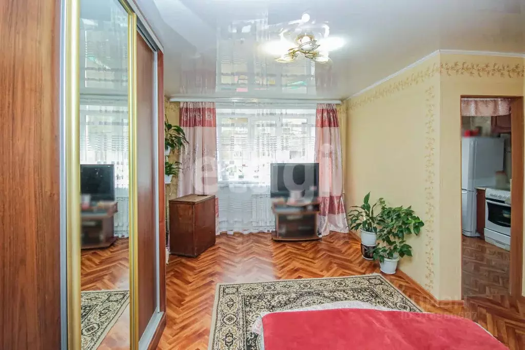 2-к кв. Бурятия, Улан-Удэ ул. Чайковского, 10 (42.0 м) - Фото 1