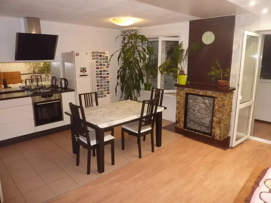2-к кв. Самарская область, Самара ул. Антонова-Овсеенко, 79 (65.0 м) - Фото 1