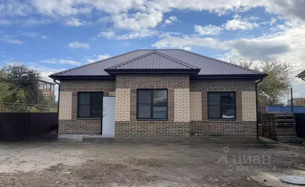 Дом в Астраханская область, Астрахань Тепловозник СТ,  (100 м) - Фото 2