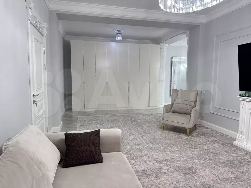 3-к. квартира, 105 м, 14/20 эт. - Фото 1