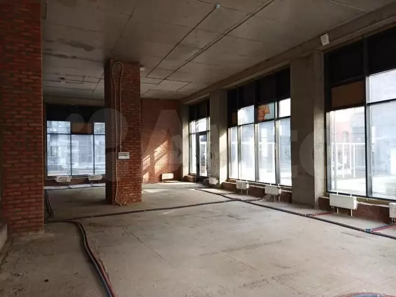 Аренда пл. 65 м2 под магазин, аптеку, м - Фото 1