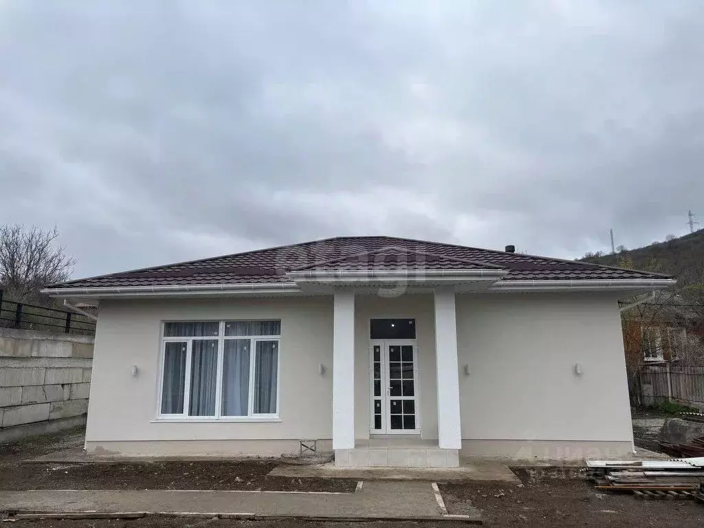 Дом в Крым, Симферопольский район, Добровское с/пос, с. Андрусово ул. ... - Фото 2