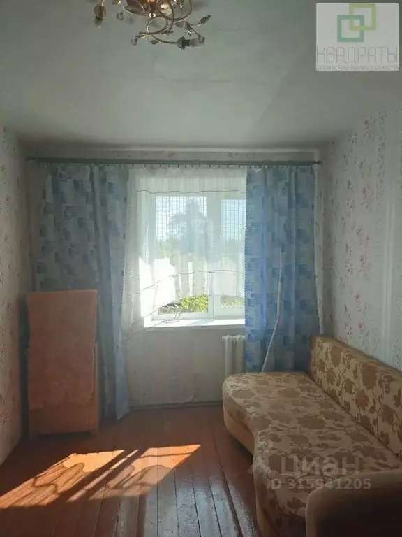Комната Ленинградская область, Луга просп. Володарского, 52к1 (12.1 м) - Фото 0