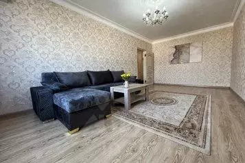 2-к кв. Дагестан, Каспийск ул. Молодежная, 4 (85.0 м) - Фото 0