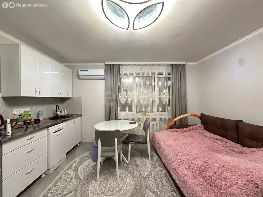 1-комнатная квартира: Симферополь, улица Генерала Захарова, 15 (17.6 ... - Фото 2