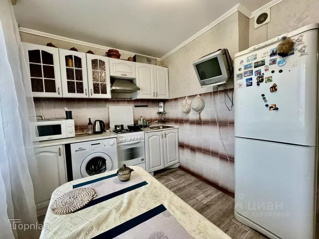 1-к кв. Брянская область, Брянск ул. Молодой Гвардии, 66 (37.0 м) - Фото 1