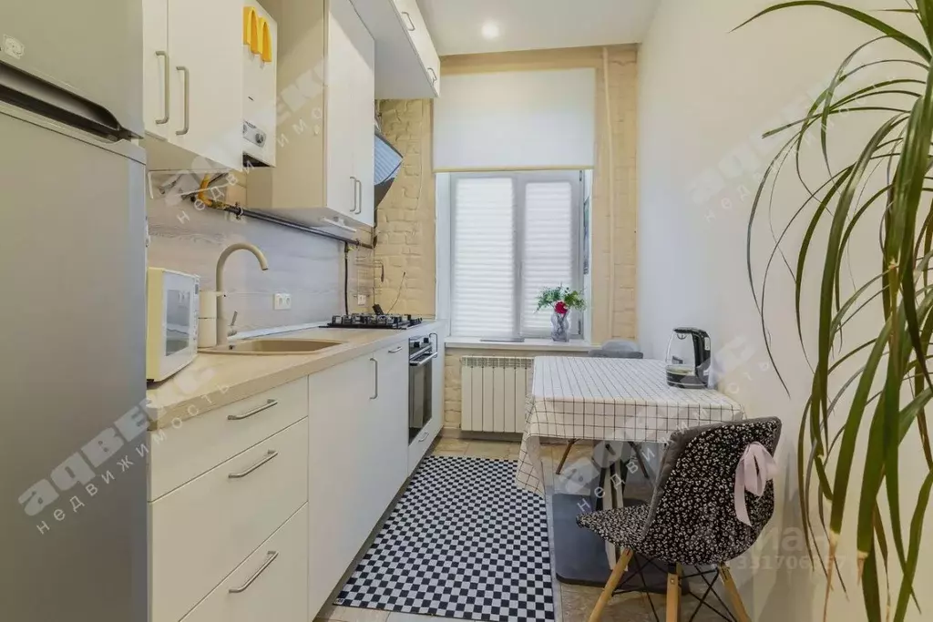 3-к кв. Санкт-Петербург Чкаловский просп., 8 (64.7 м) - Фото 1