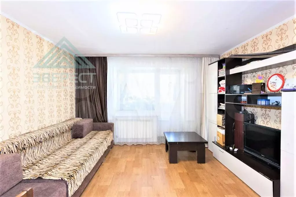 3-к. квартира, 60 м, 1/5 эт. - Фото 1