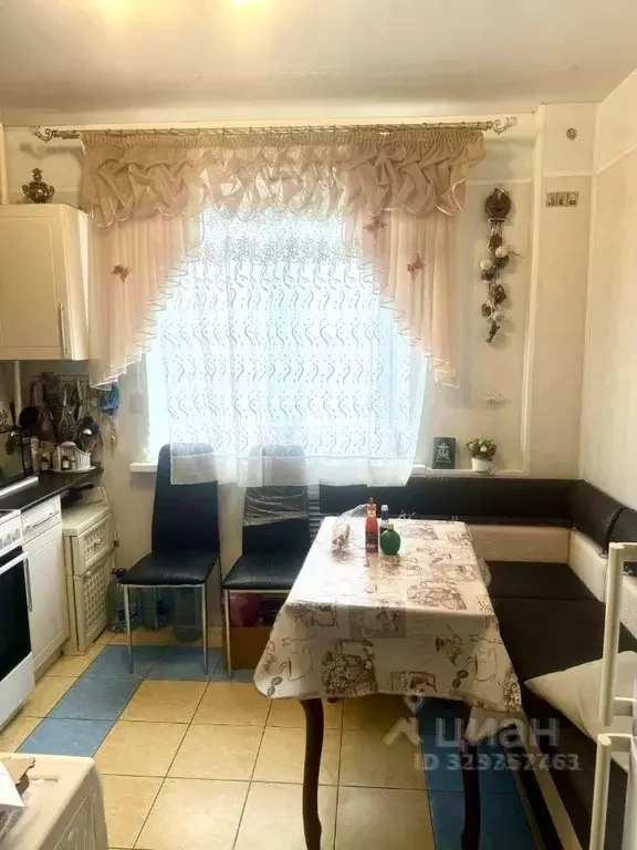 2-к кв. Белгородская область, Белгород ул. Есенина, 20а (61.0 м) - Фото 1