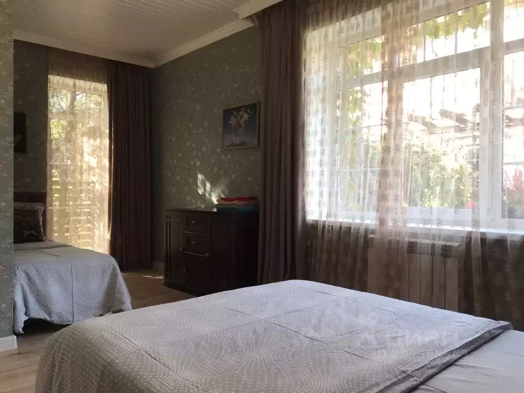 Комната Краснодарский край, Анапа ул. Самбурова, 127 - Фото 2