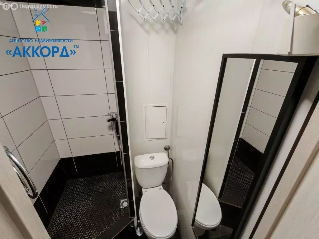 Квартира-студия: Барнаул, улица Антона Петрова, 108 (14.58 м) - Фото 1