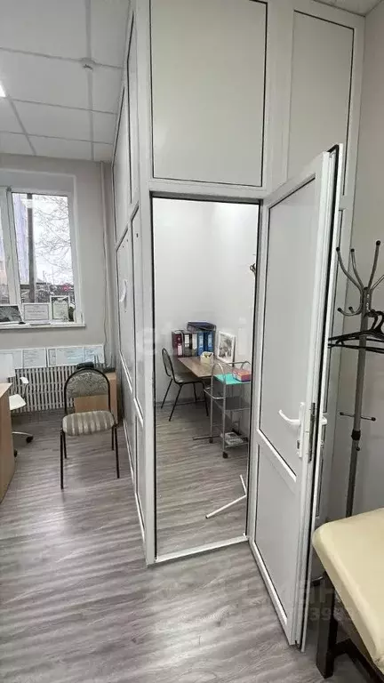 Помещение свободного назначения в Адыгея, Майкоп ул. Димитрова, 2А ... - Фото 1