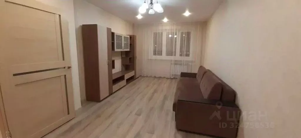 1-к кв. Брянская область, Брянск ул. Горбатова, 41 (42.0 м) - Фото 2