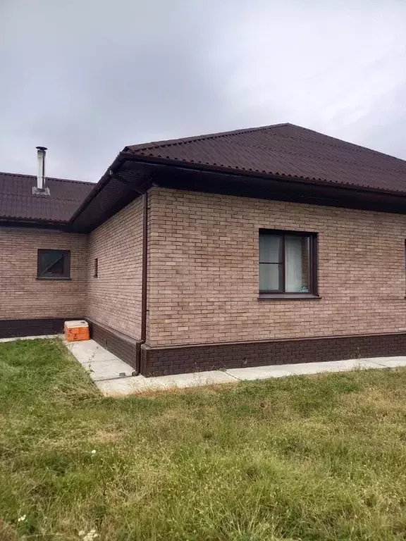 Дом в Алтай, Чемальский район, пос. Усть-Сема пер. В.И. Чаптынова (200 ... - Фото 2