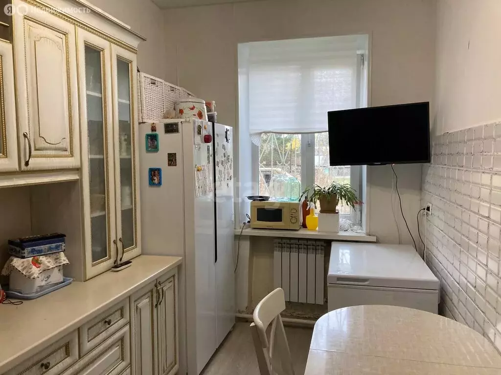 3-комнатная квартира: Озерск, улица Маяковского, 1 (75.4 м) - Фото 0