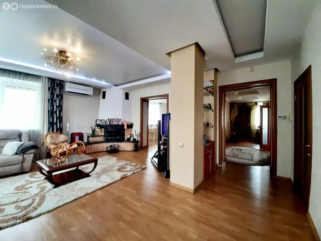 Дом в Уссурийск, улица Ломоносова (338 м) - Фото 1