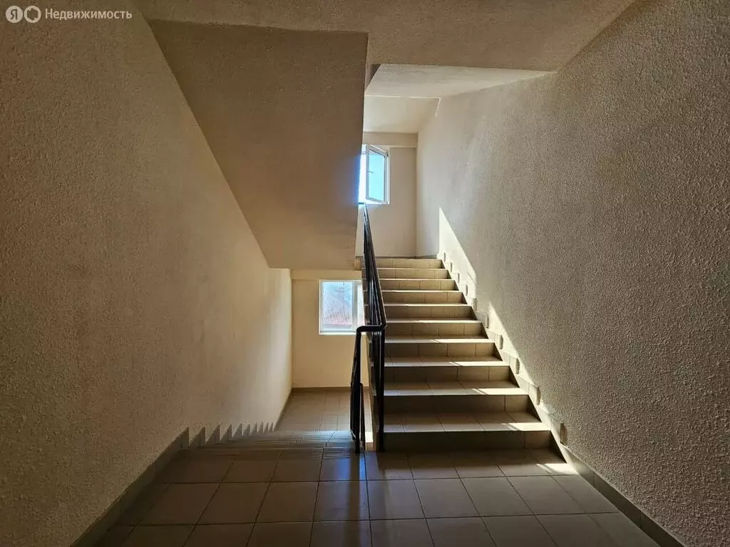 Квартира-студия: Абинск, улица Парижской Коммуны, 1И (36 м) - Фото 1
