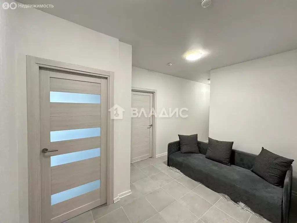 3-комнатная квартира: Москва, Очаковское шоссе, 7 (77.2 м) - Фото 0