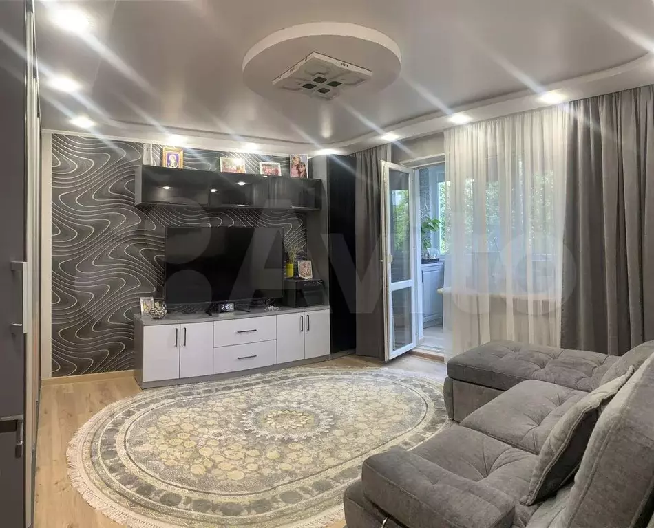 3-к. квартира, 69 м, 3/9 эт. - Фото 0