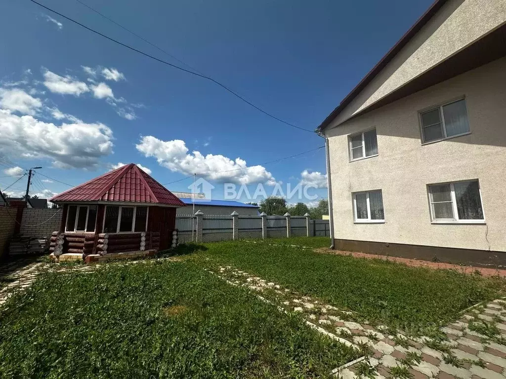 Дом в Пензенская область, Бессоновский район, с. Чемодановка ... - Фото 1