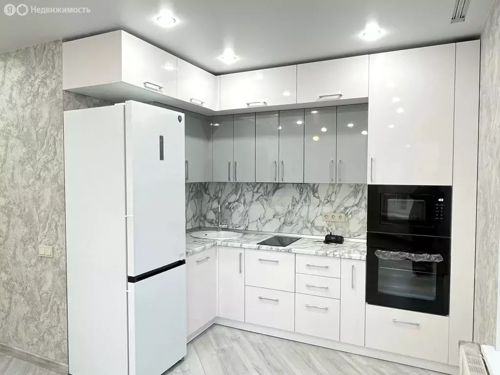 Квартира-студия: Энгельс, Полиграфическая улица, 77А (31.5 м) - Фото 1