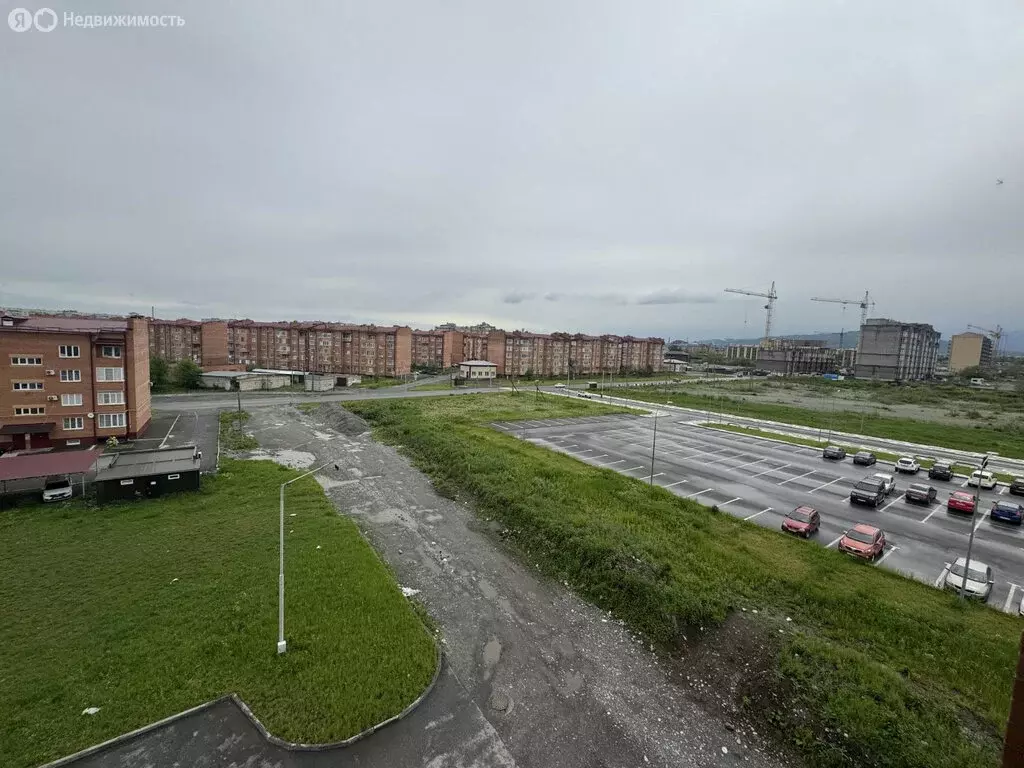 5-комнатная квартира: Владикавказ, улица Хадарцева, 39 (200 м) - Фото 0