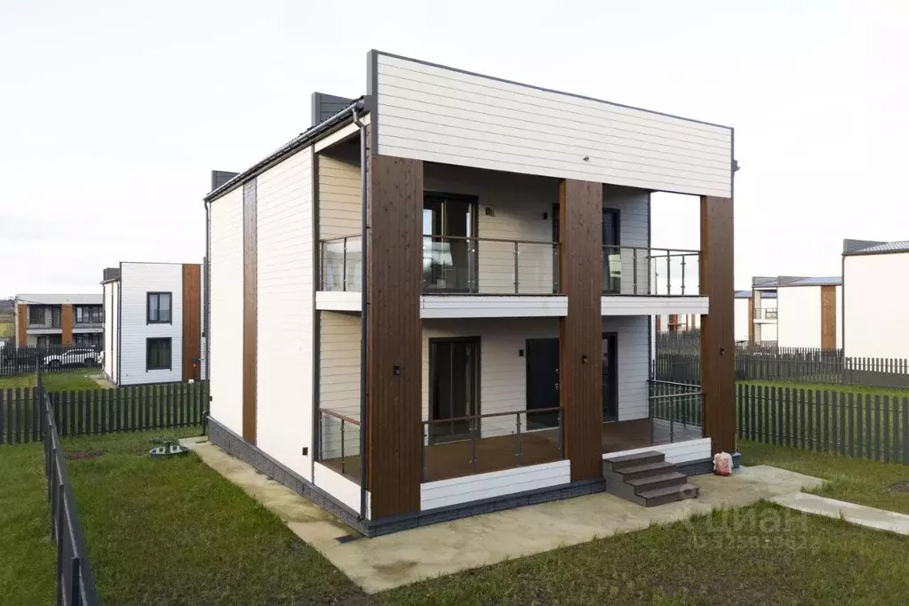 Дом в Ленинградская область, Ломоносовский район, Аннинское городское ... - Фото 1